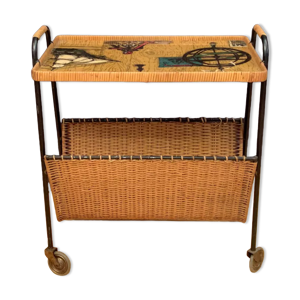 Table d’appoint mobile avec porte-journal