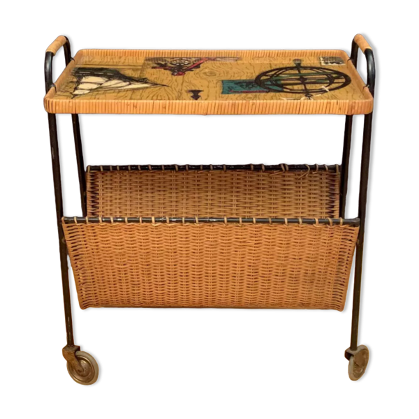 Table d’appoint mobile avec porte-journal Allemagne années 1960.