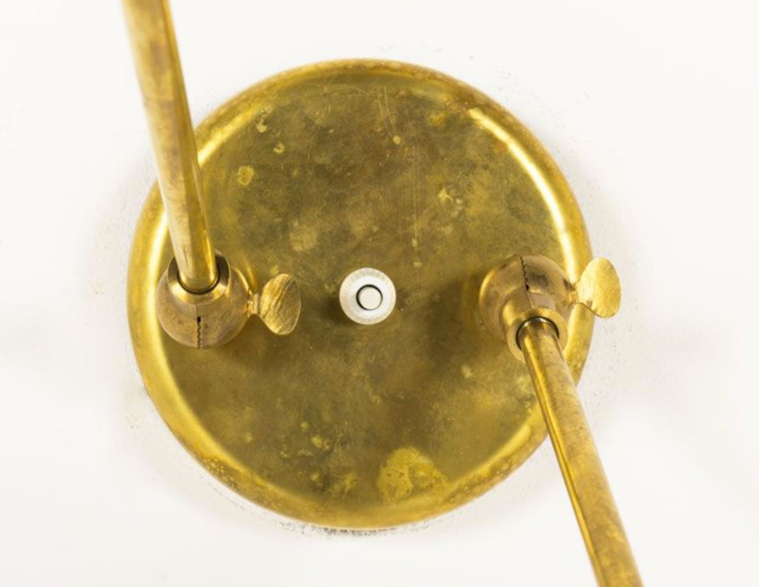 Double wall sconce in the style of Italian creations of the 50s