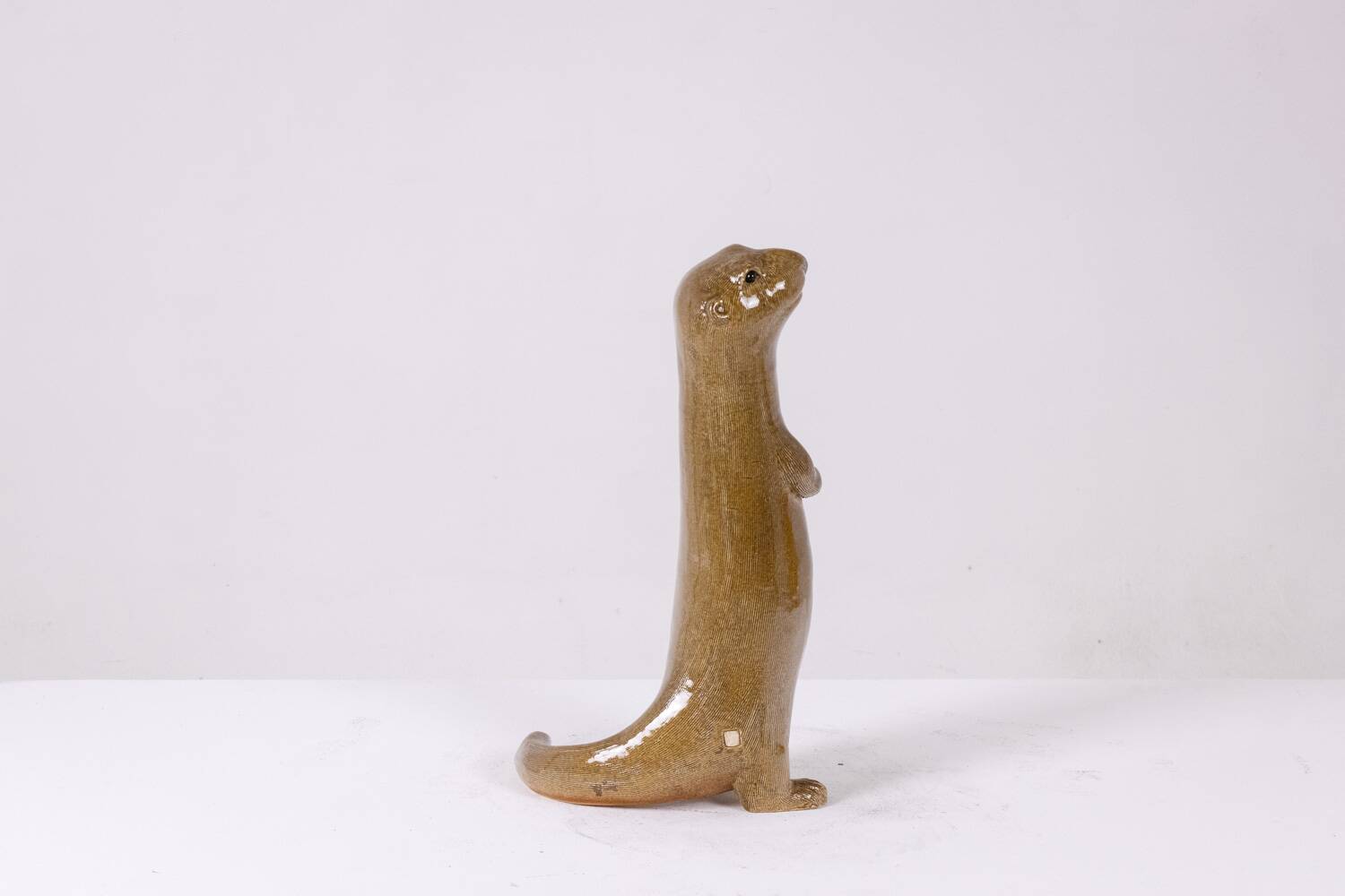 Valérie Courtet, Otter in chamotte and enameled stoneware. Contemporary work