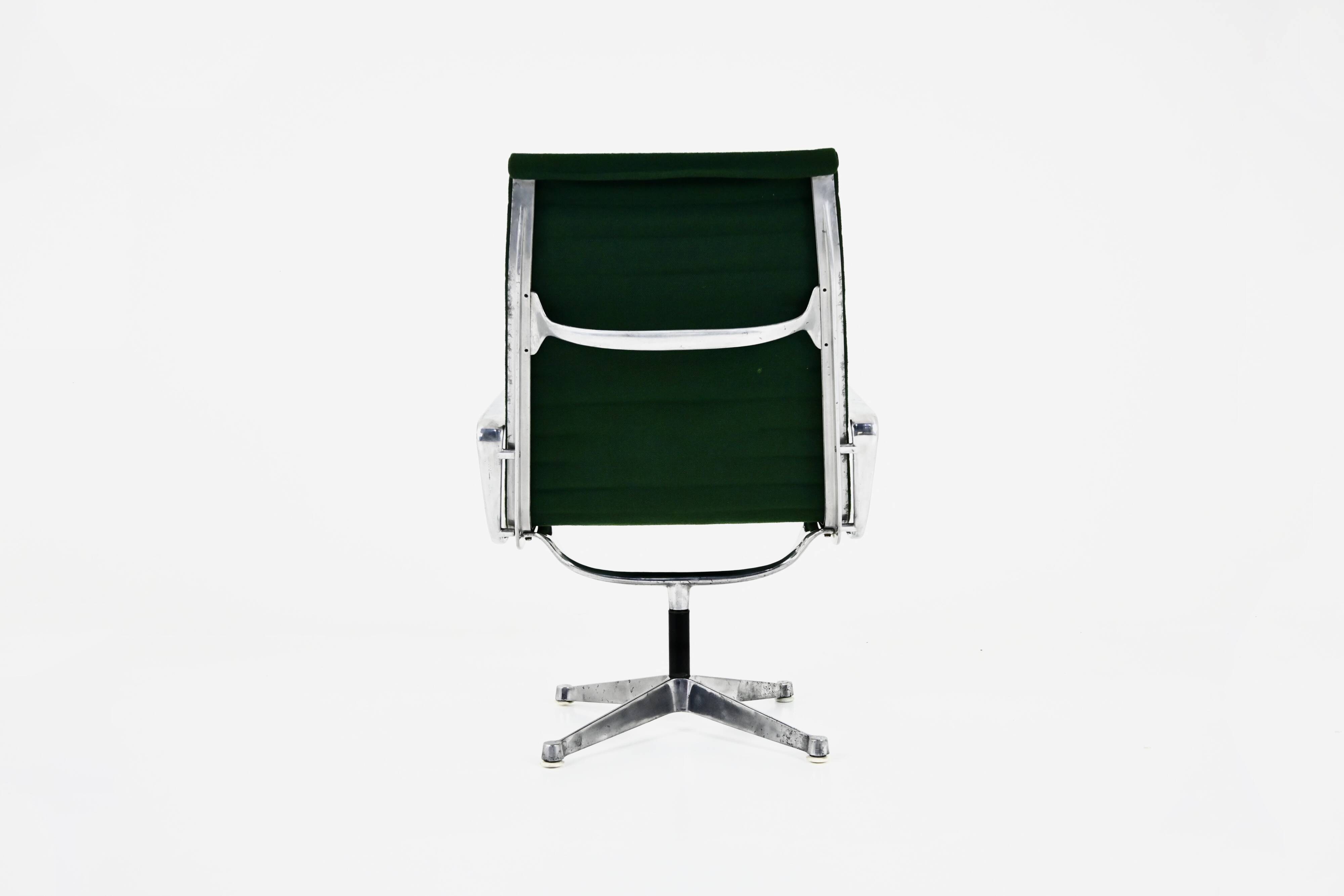 Green EA124 armchair by Charles and Ray Eames for Herman Miller, 1970s