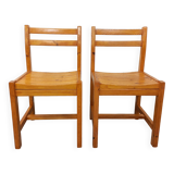 Pair of vintage pine chairs from the 70s