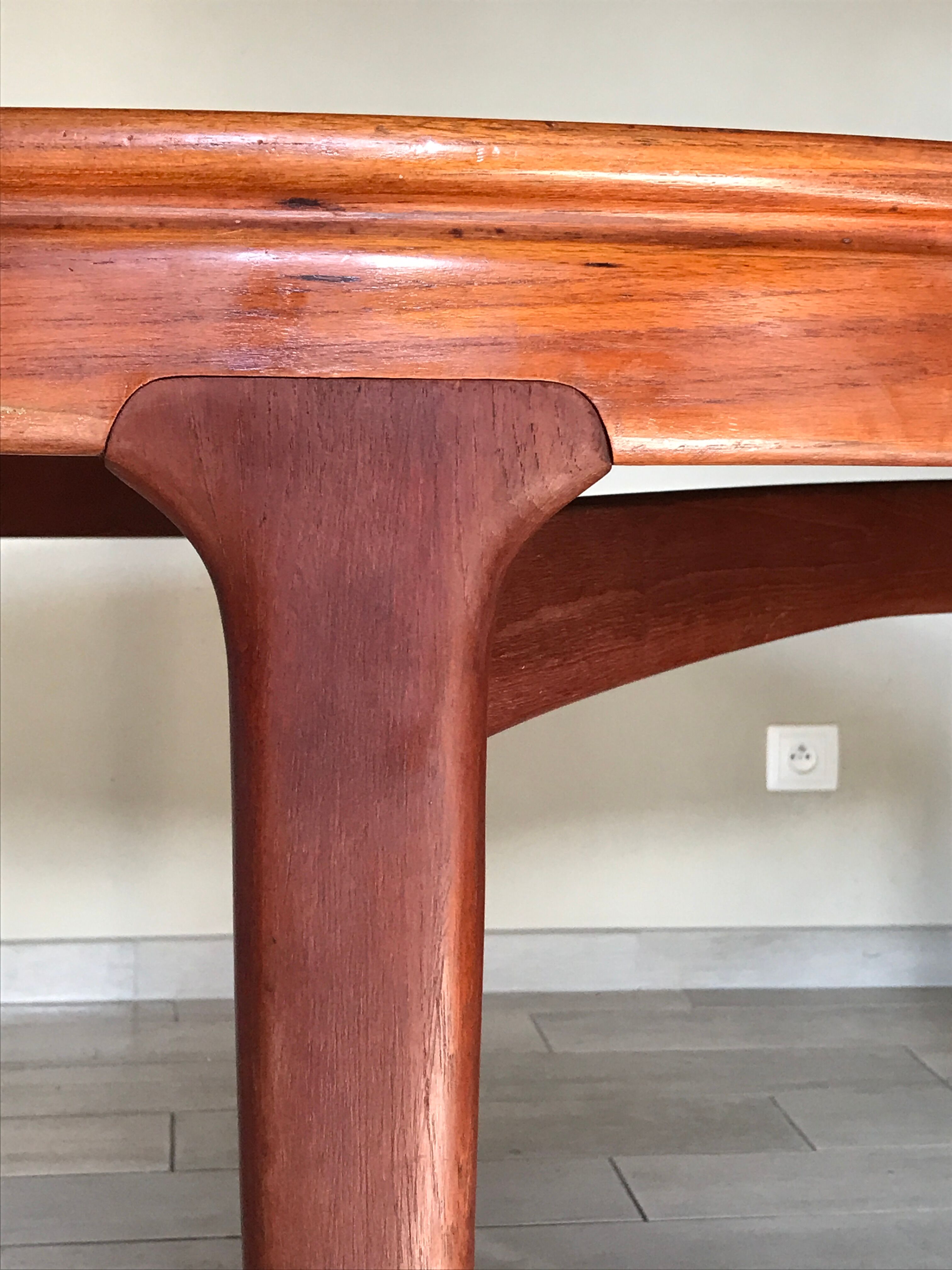 Scandinavian table Samcom design Arne Hovmand Olsen Denmark 60s