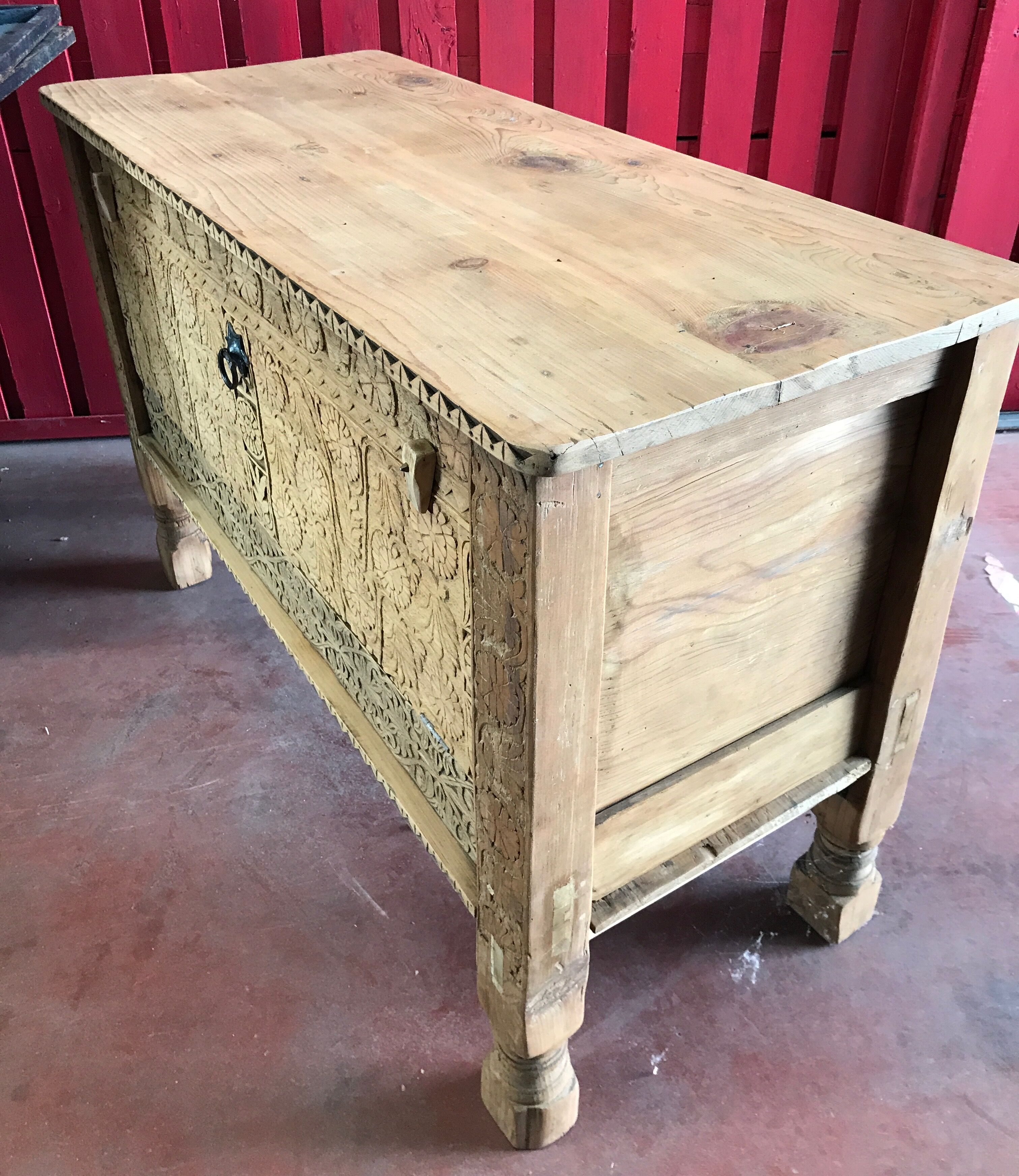 Cedarwood box, Pakistan