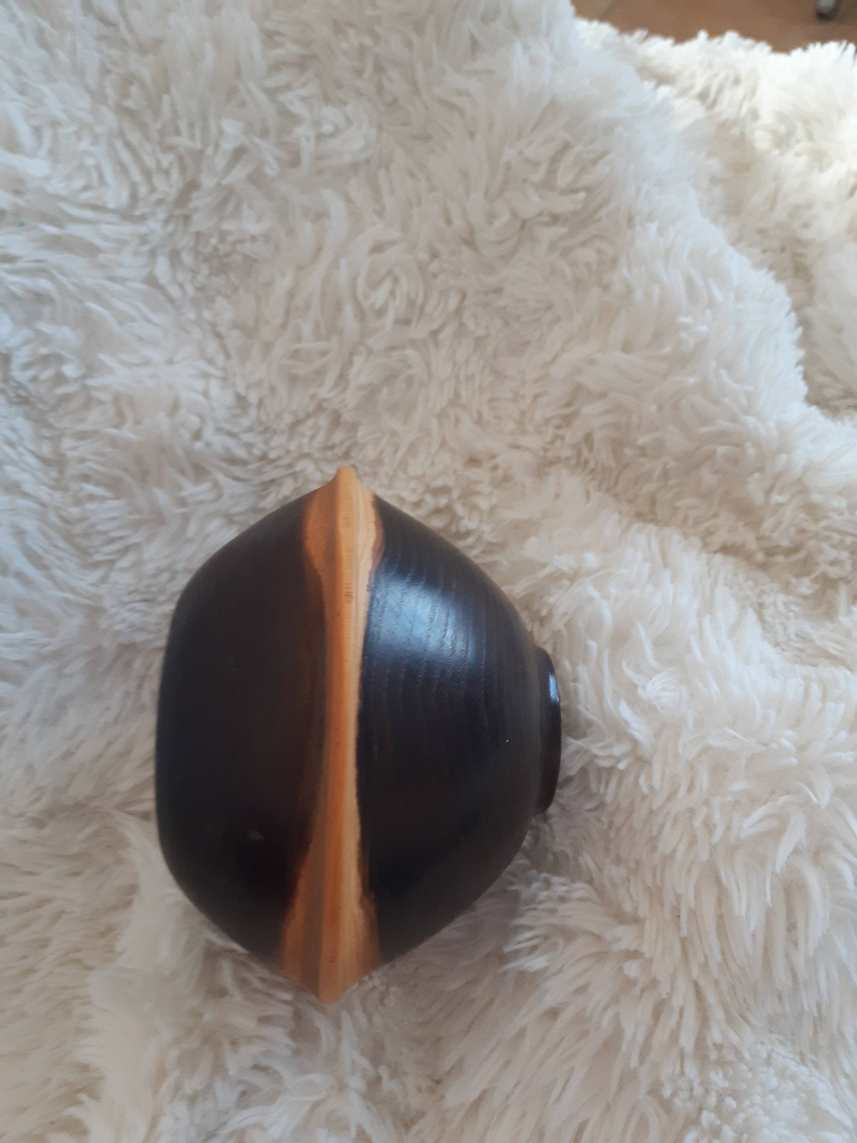 Pot ou vase ts-clés pour l'annonce : "Bois tourné contemporain", "Sculpture