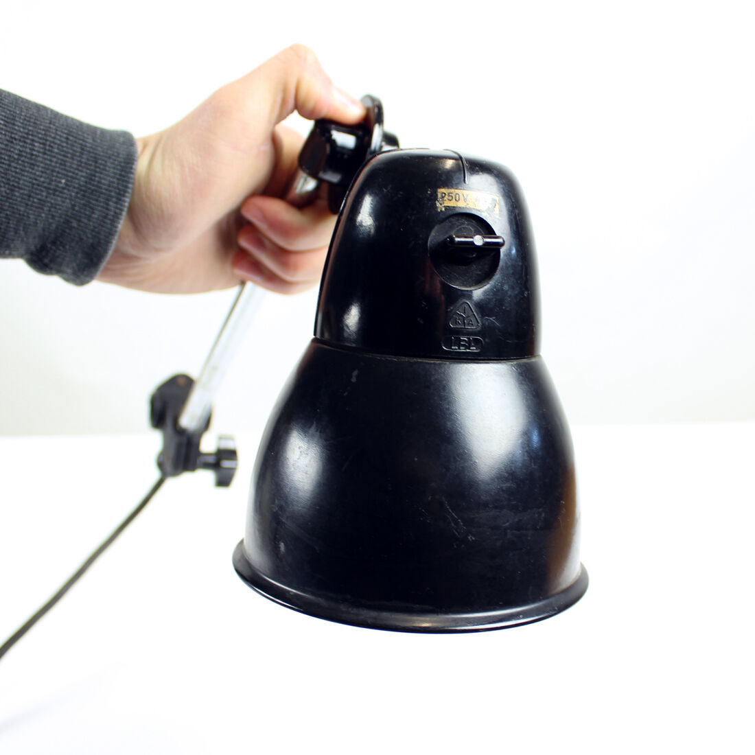 Applique murale industrielle en bakélite noire & chrome, Tchécoslovaquie années 1950