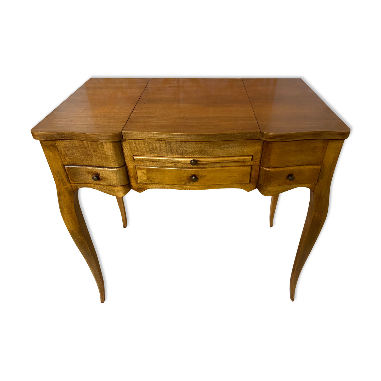 Hairdresser Louis XV shapely feet