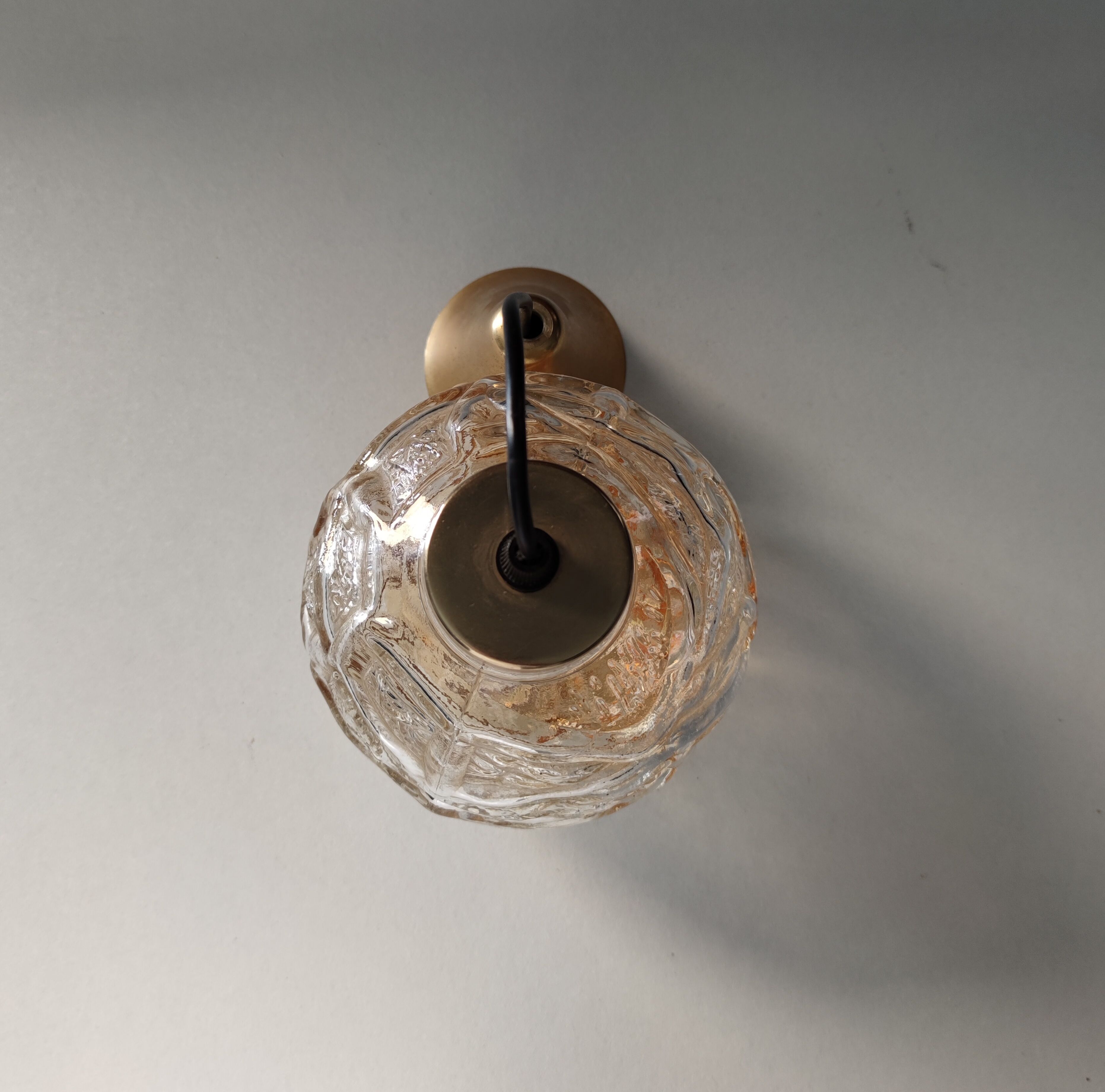 Suspension ball smoked glass