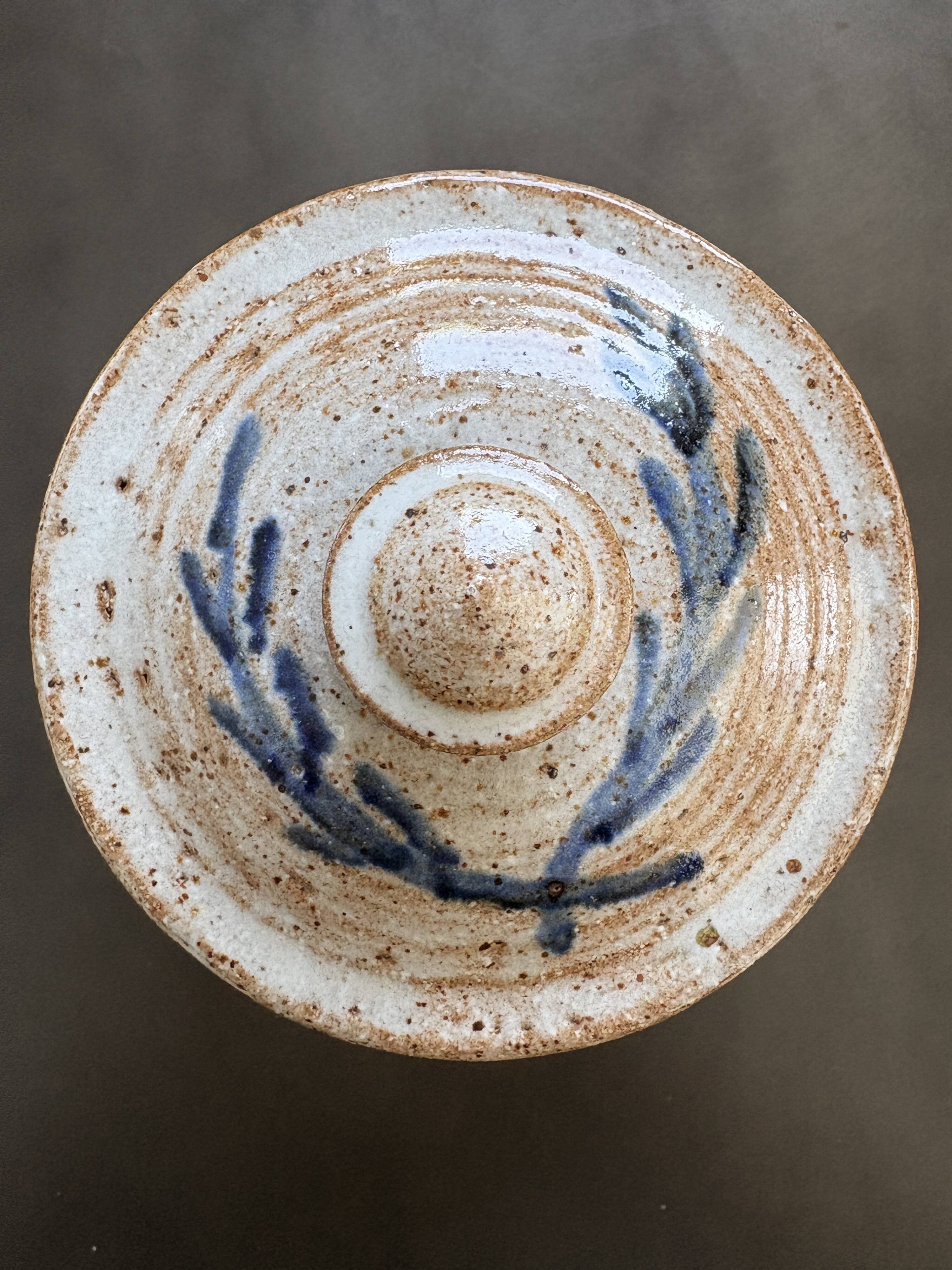 Workshop ceramic pot