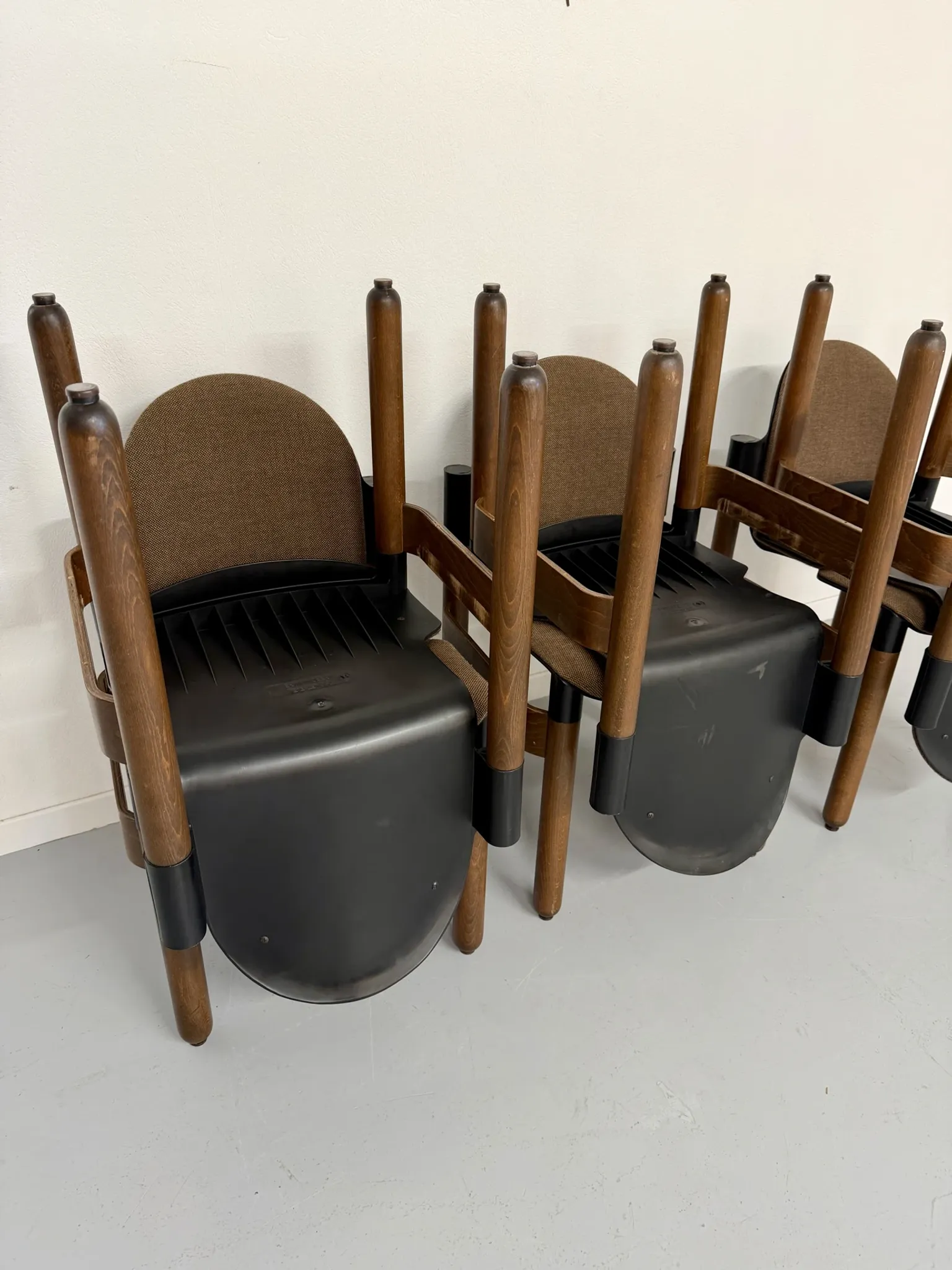 Set of 6 postmodern Thonet Flex chairs designed by Gerd Lange, vintage 80s.