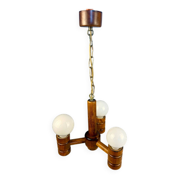 Lustre vintage en bois à trois lumières