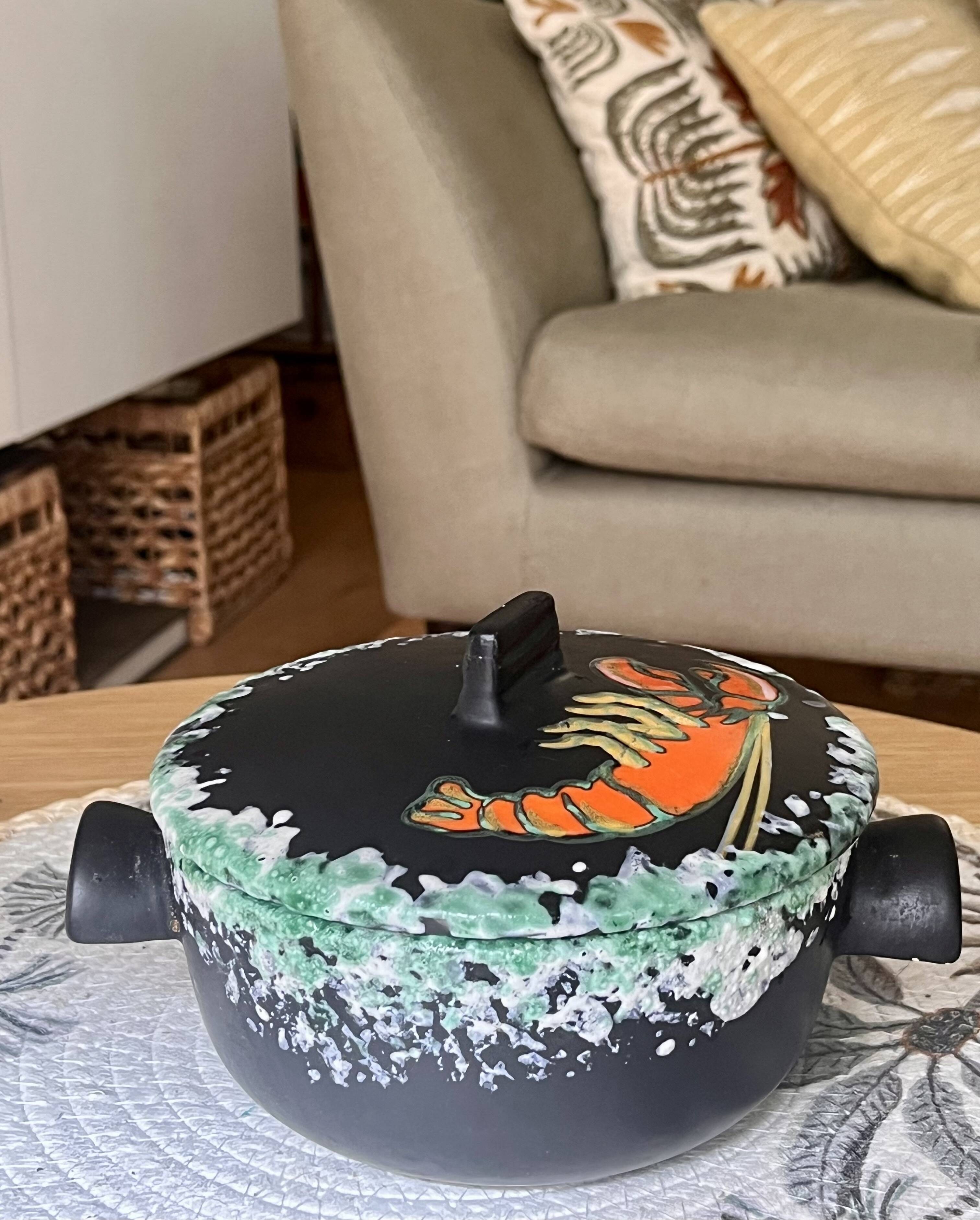 Soup tureen/Terrine signed - Lobster - G. Fourmaintraux