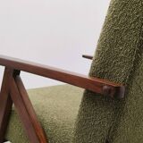 Easy Chair Model B 310 Var in Green Boucle