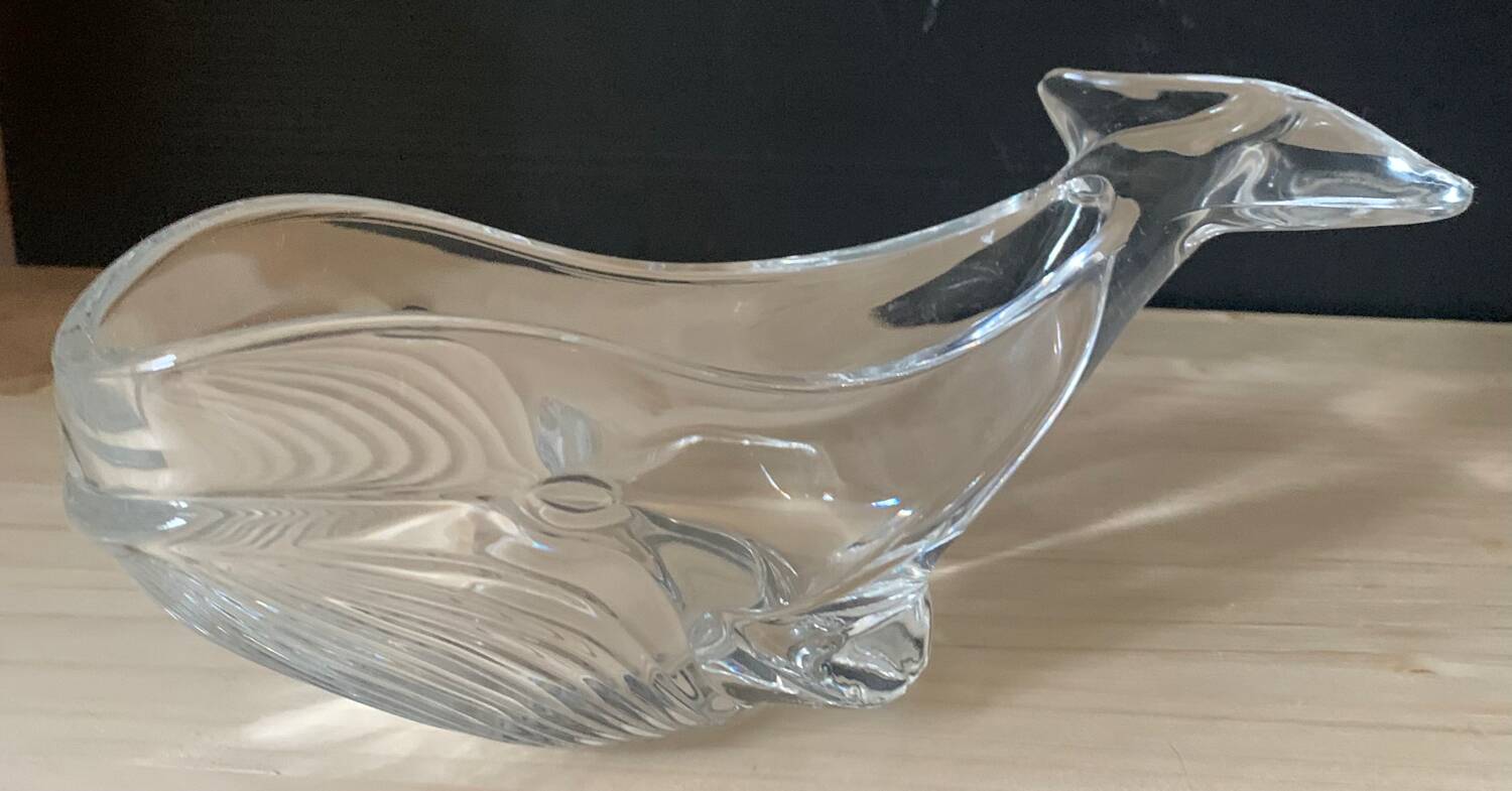 Glass whale pocket tray