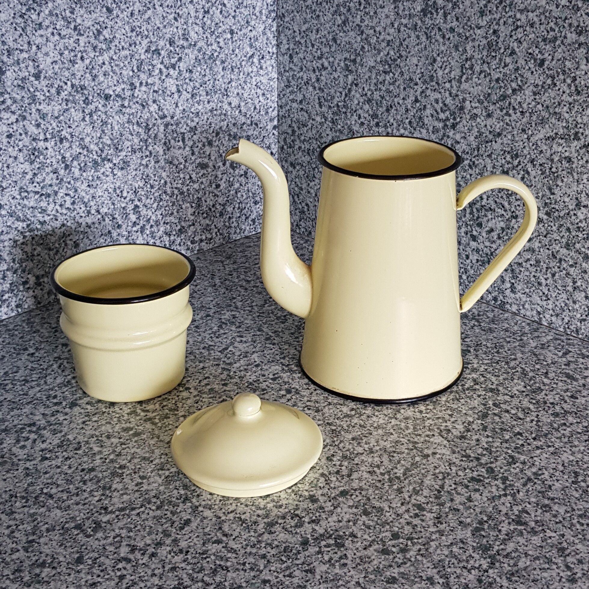 Pale yellow enamelled coffee maker