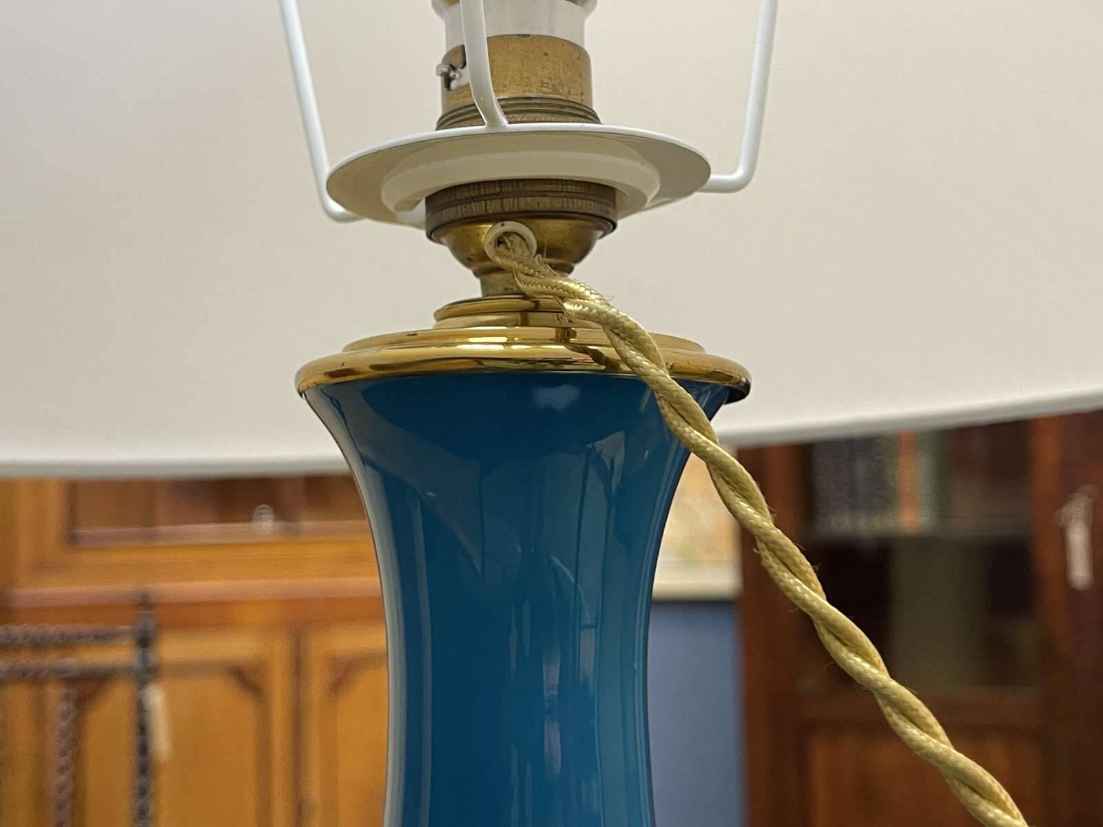 Lampe Napoléon III fin XIXème en opaline bleu