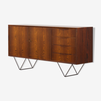 Rosewood sideboard with 4 drawers