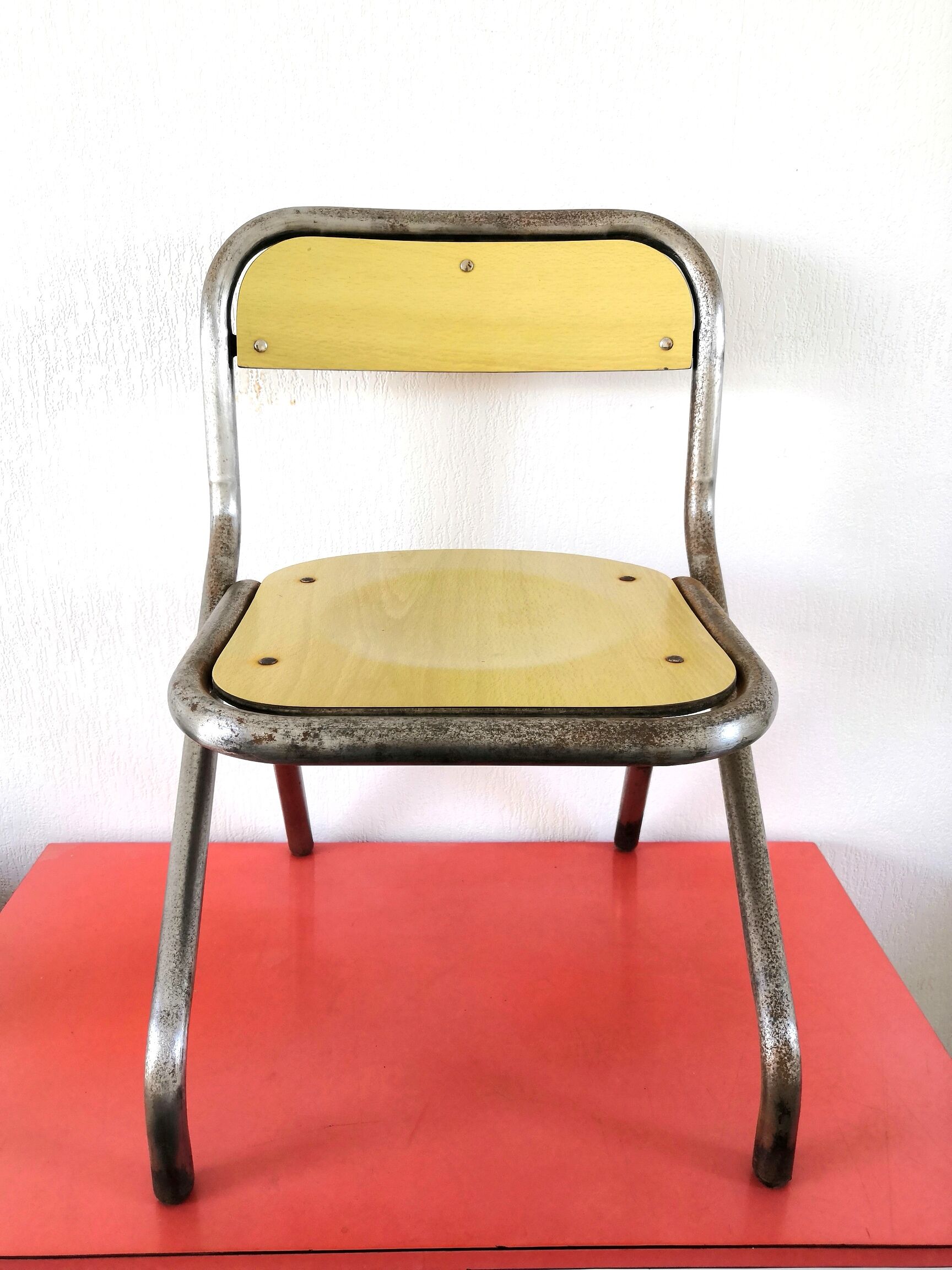 Chaise d'écolier, enfant en acier design années 50