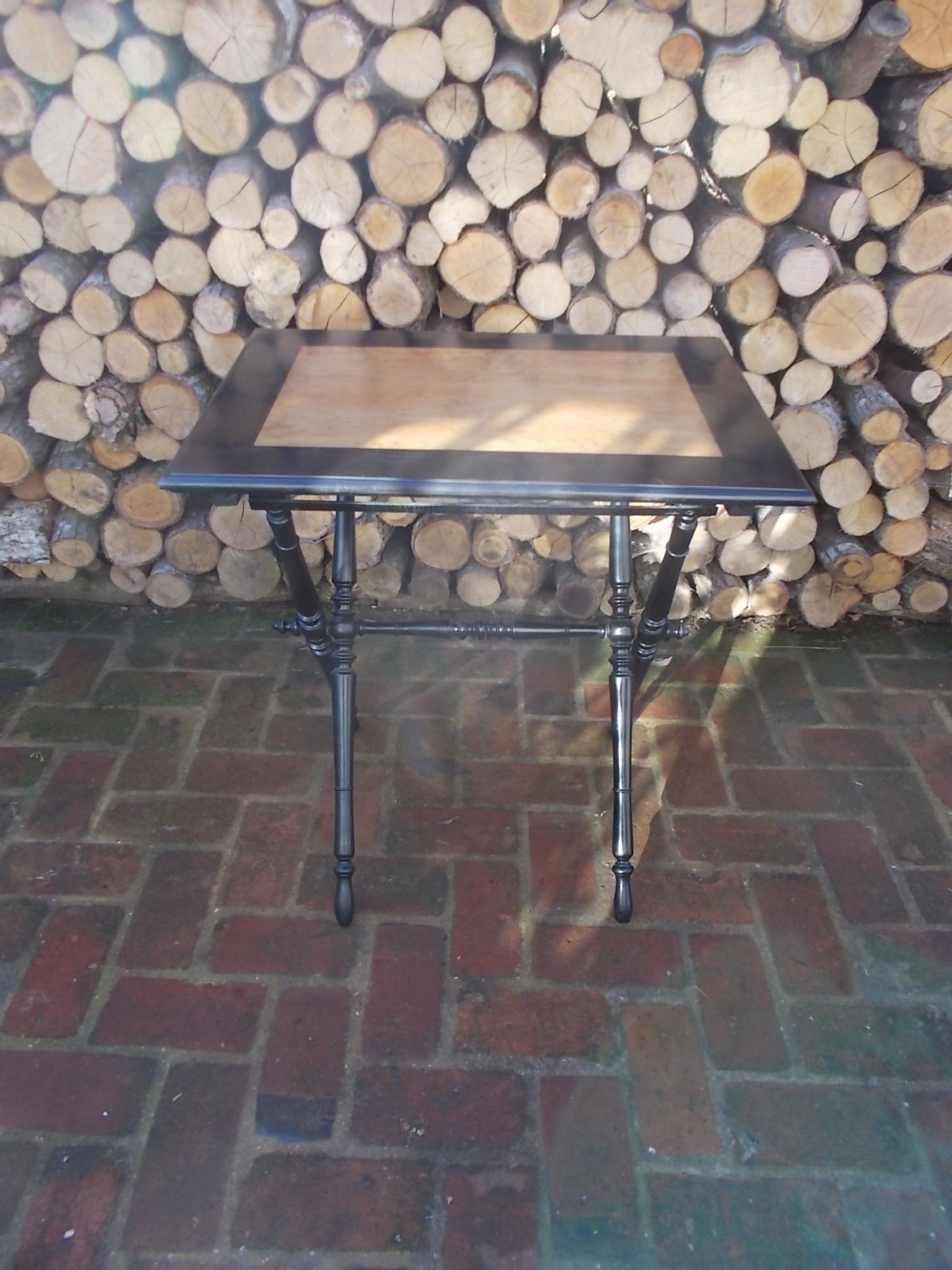 Table Napoléon III
