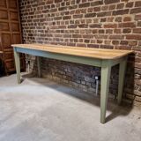 Farmhouse table