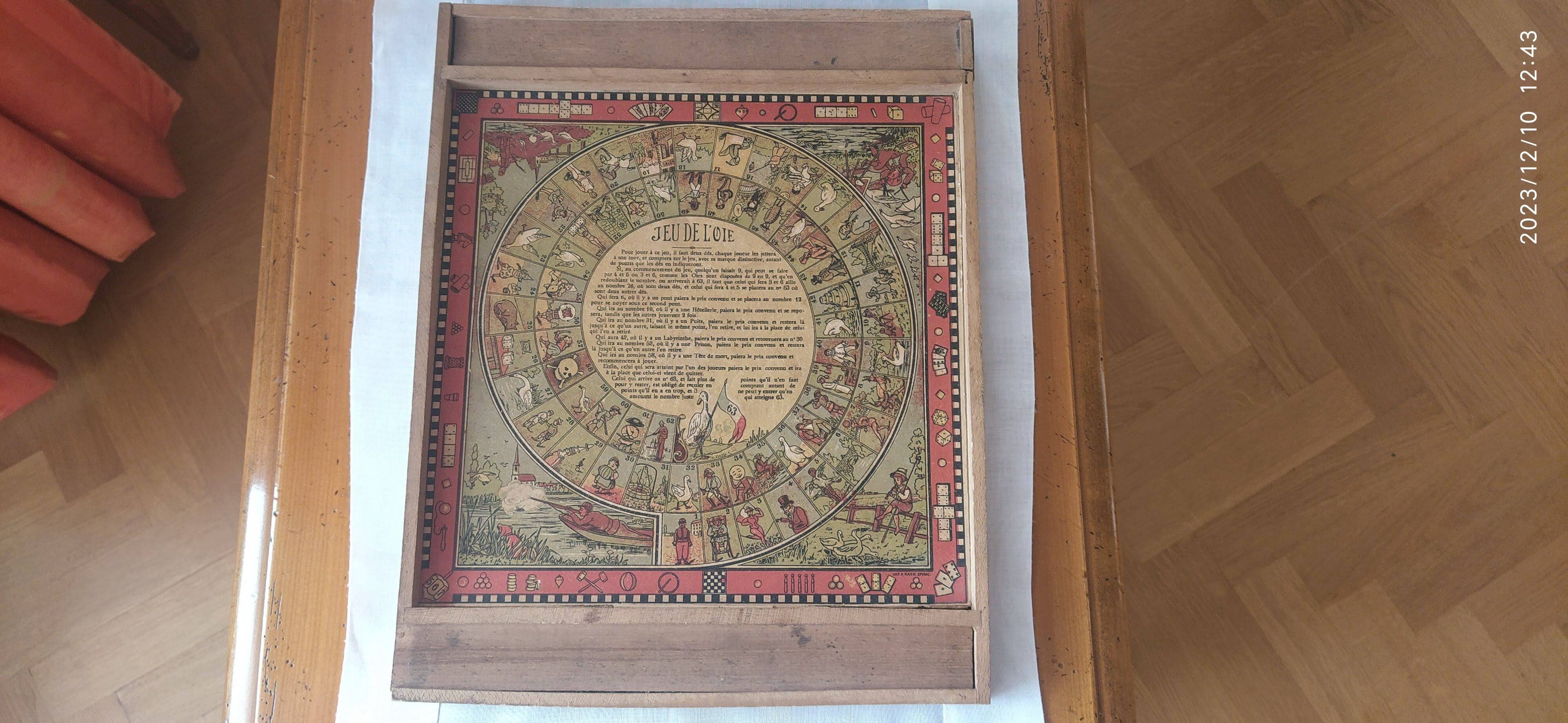 Very old game of goose and checkers