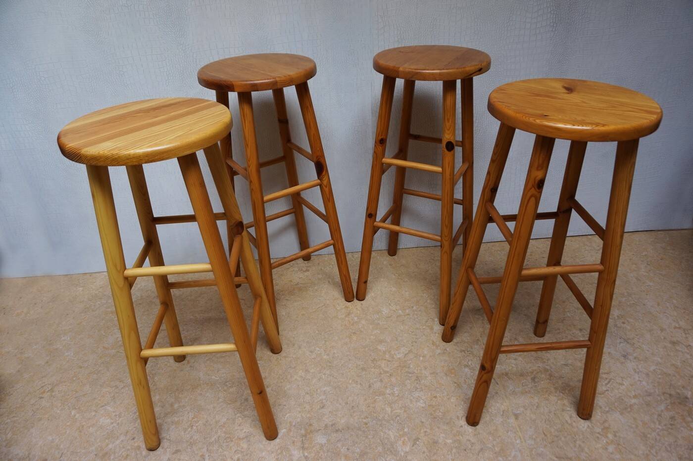 Set of 4 midcentury vintage high pine bar stools