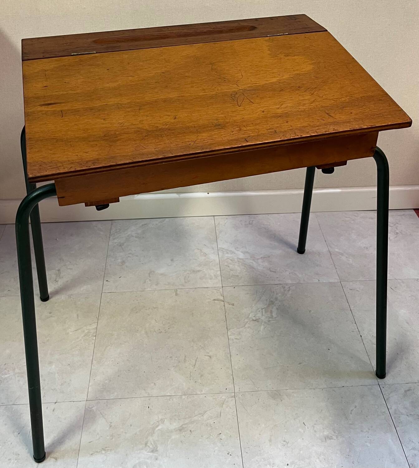 Folding wood and metal school desk