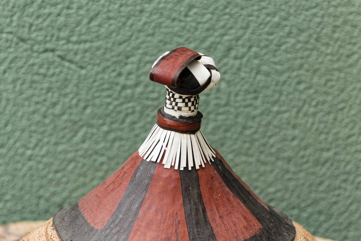 Lot of 3 straw and leather hats, Fulani people, Mali