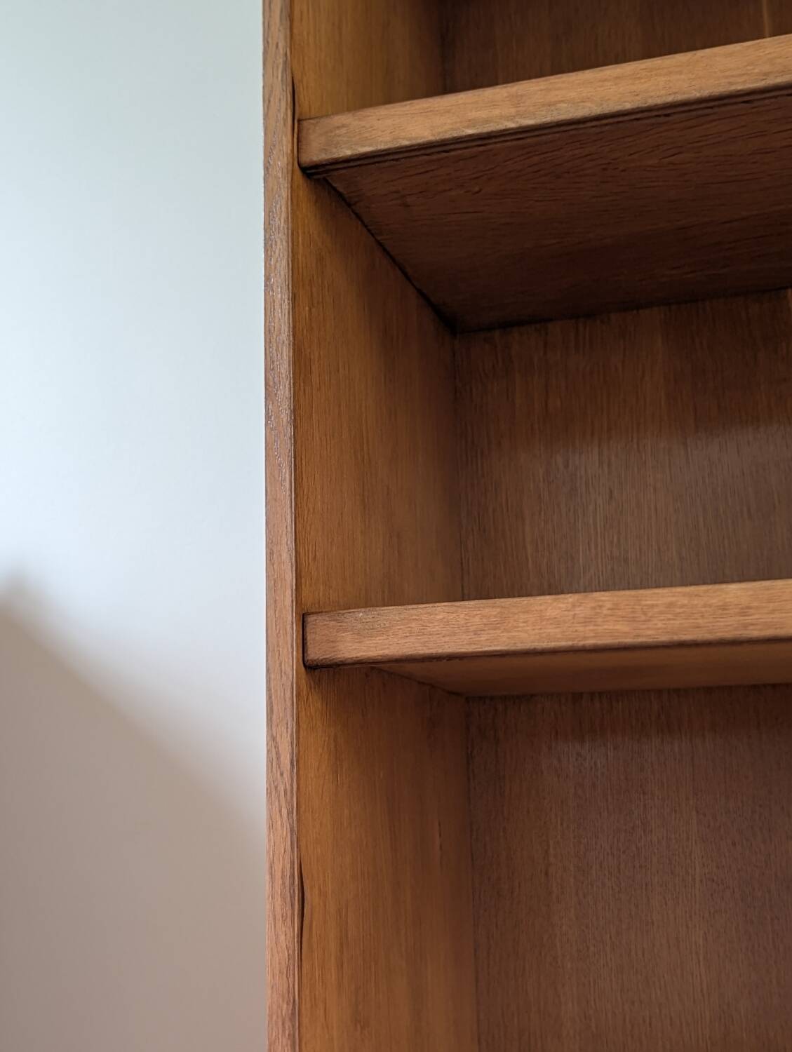 Vintage Danish Scandinavian design bookshelf.