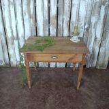 Farm table
