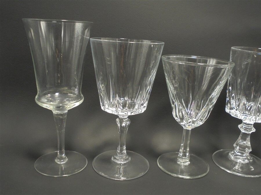 Set de 6 anciens verres à pied dépareillés