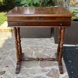 Antique dressing table in inlaid wood