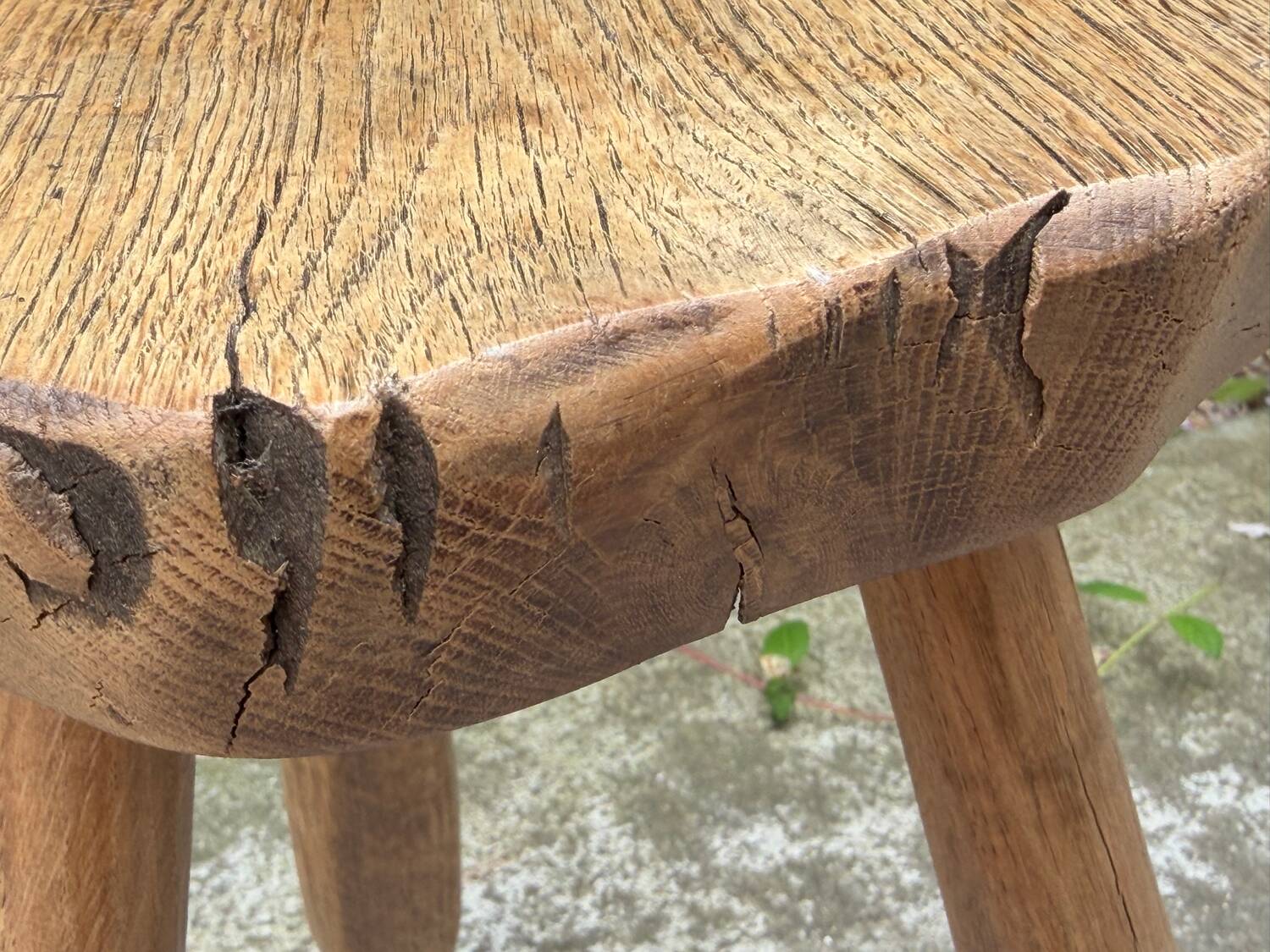 Brutalist tripod stool in solid elm from 1950.