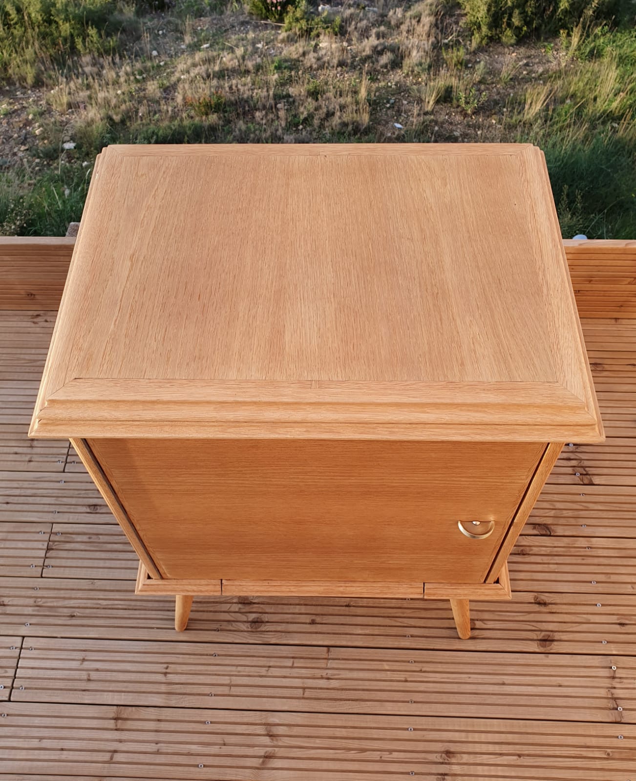 Vintage sideboard with compass feet