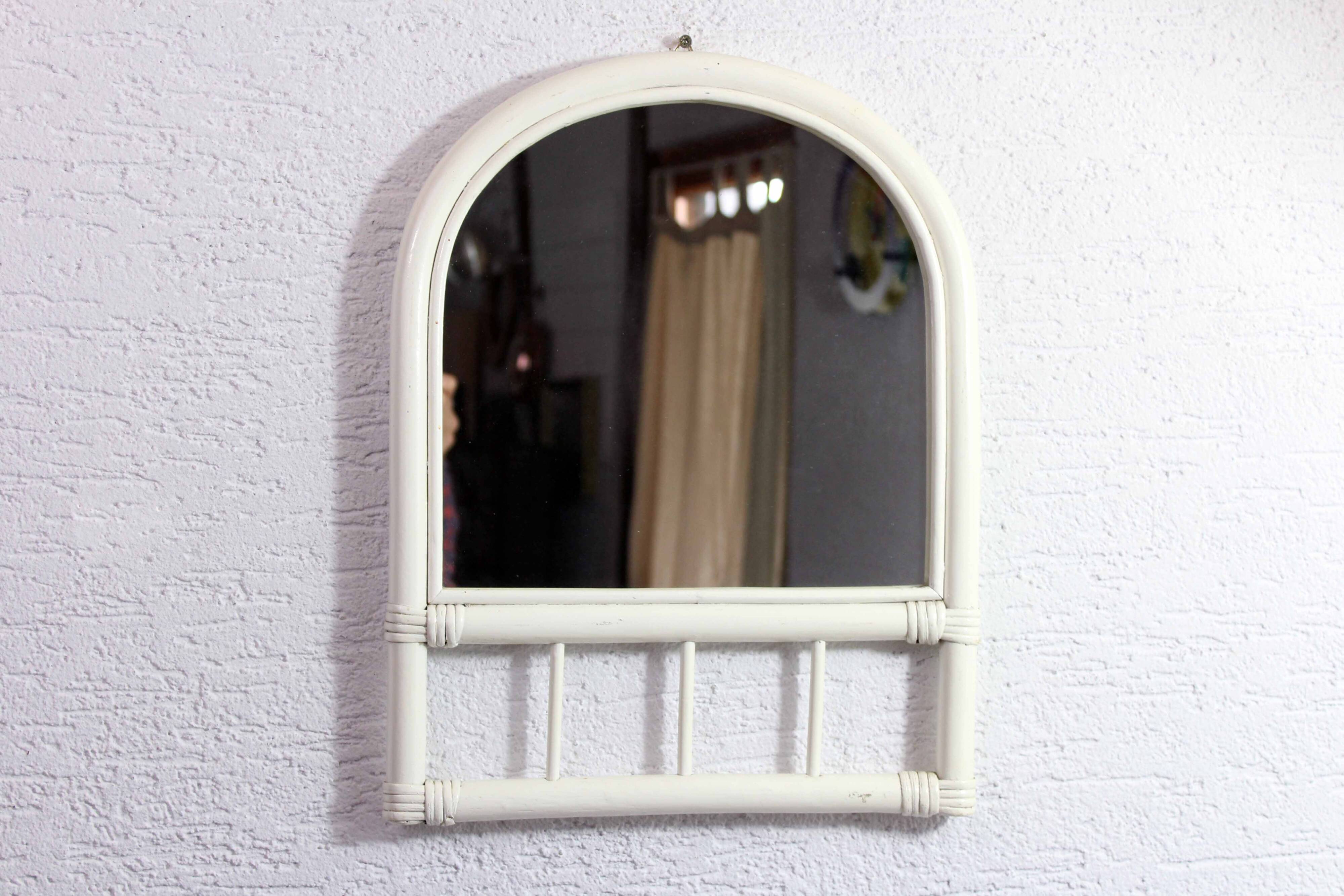Miroir vintage en rotin