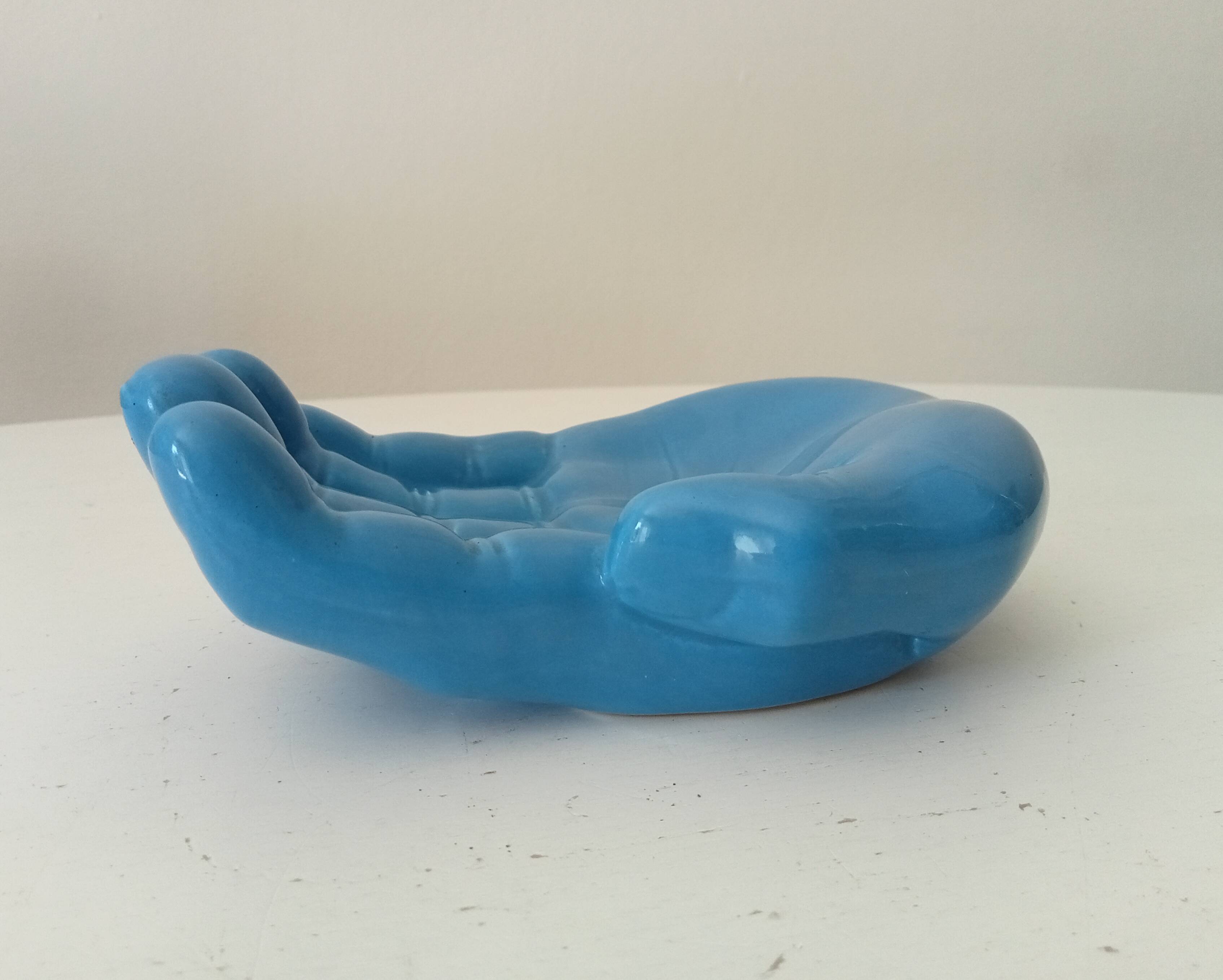 Vintage ceramic "Hand" empty pocket from the 80s