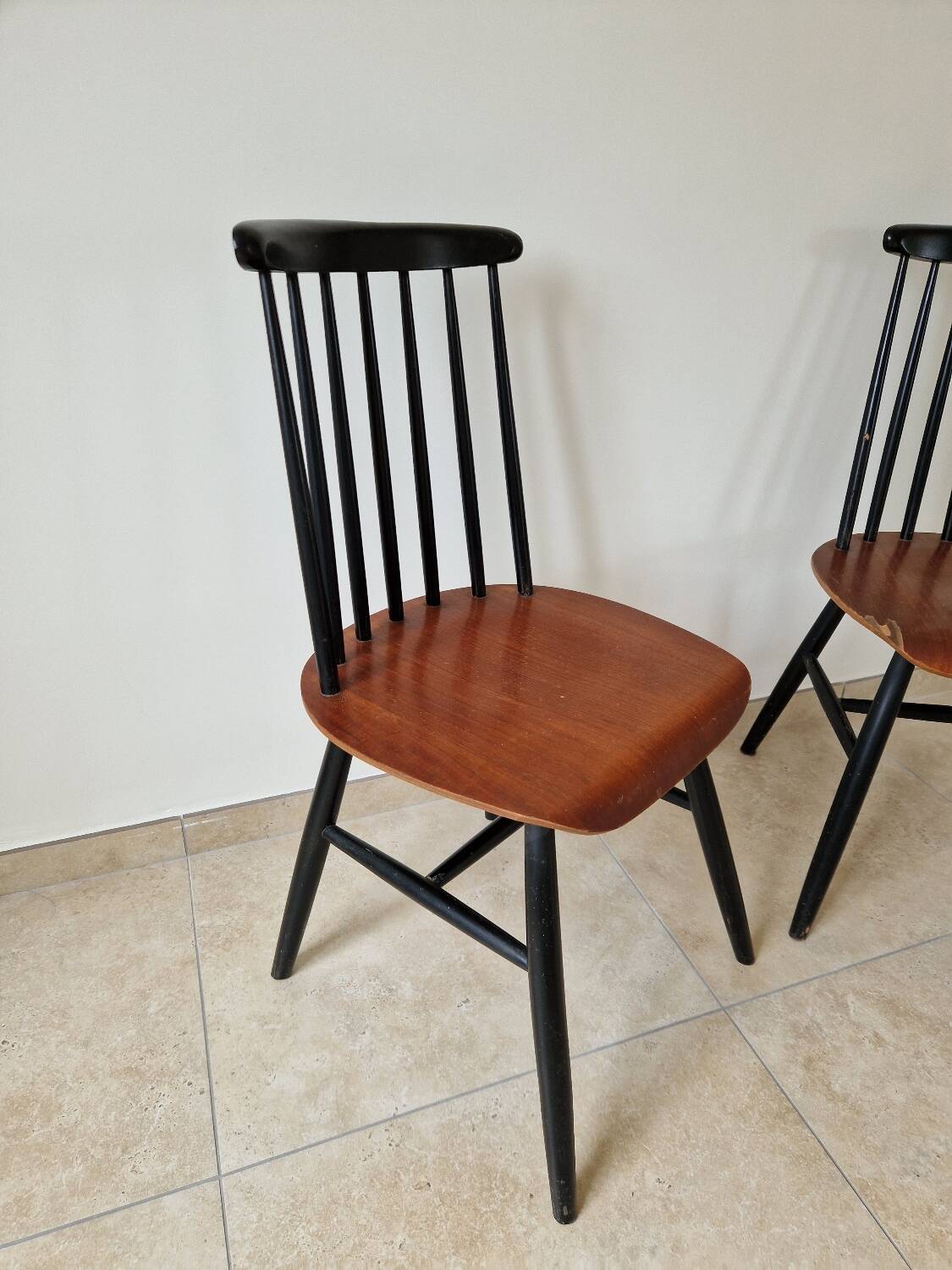 Pair of vintage Scandinavian design chairs from the 50s/60s. Model Fa