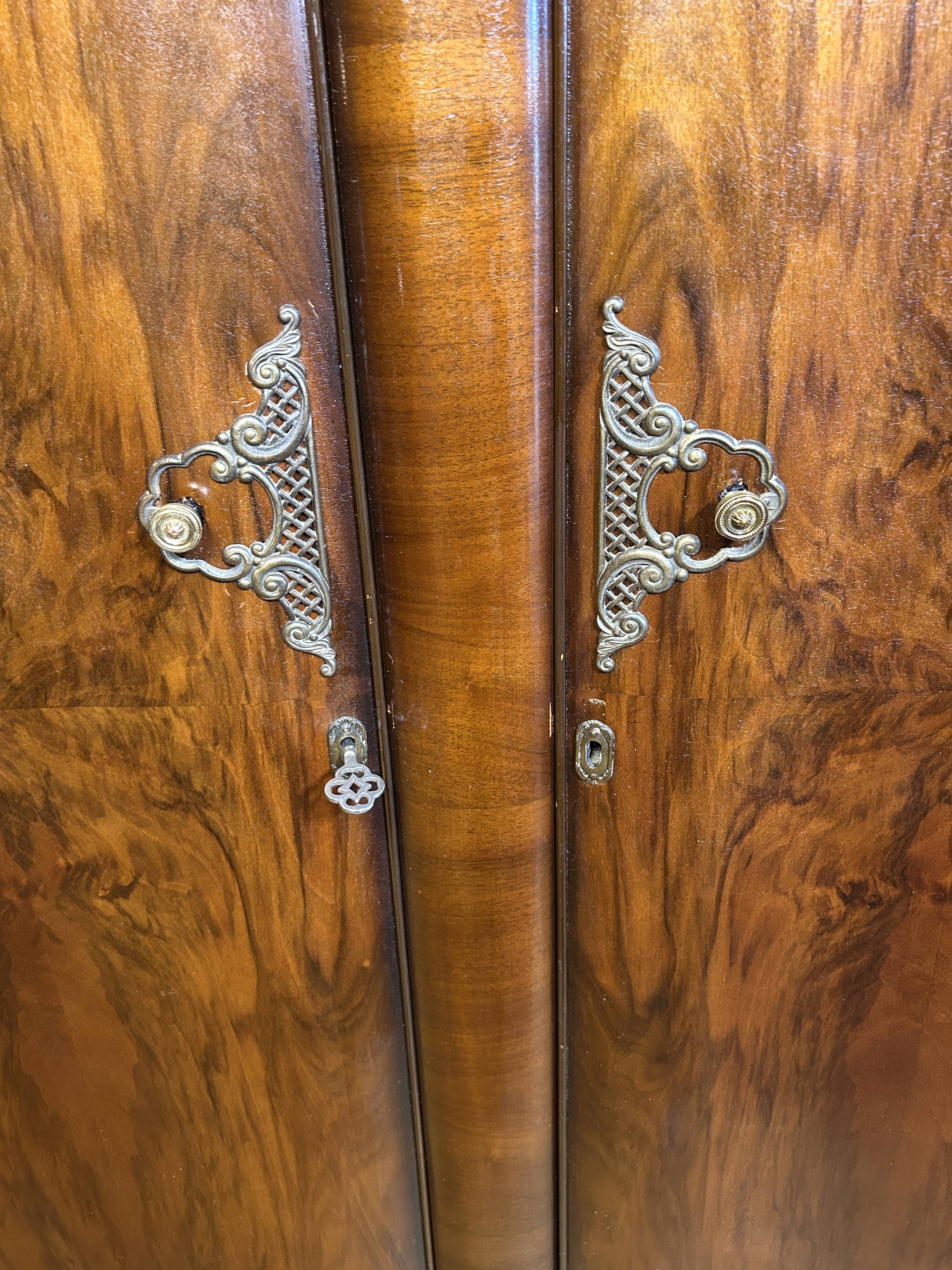 Art Deco Burr Walnut Vintage Brocante Gents Wardrobe (1930–1940)