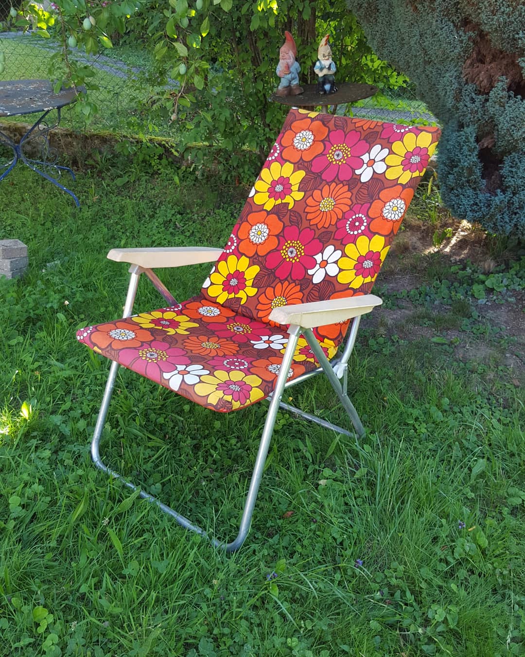 Vintage 70 "flower power" kettler folding long chair