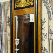 Empire period mirror in gilded and blackened wood – Shell pediment