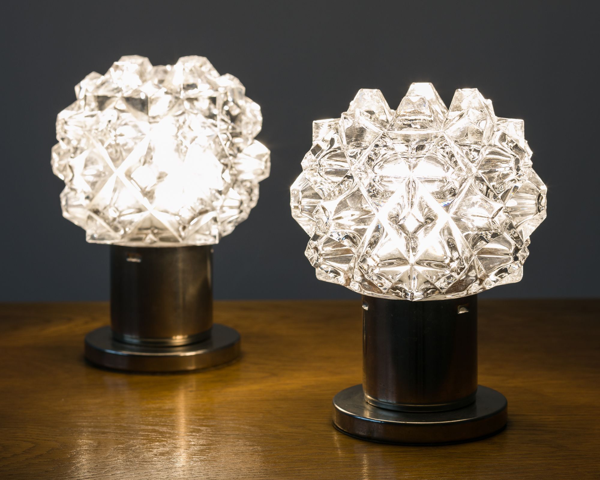 Table lamps, 70