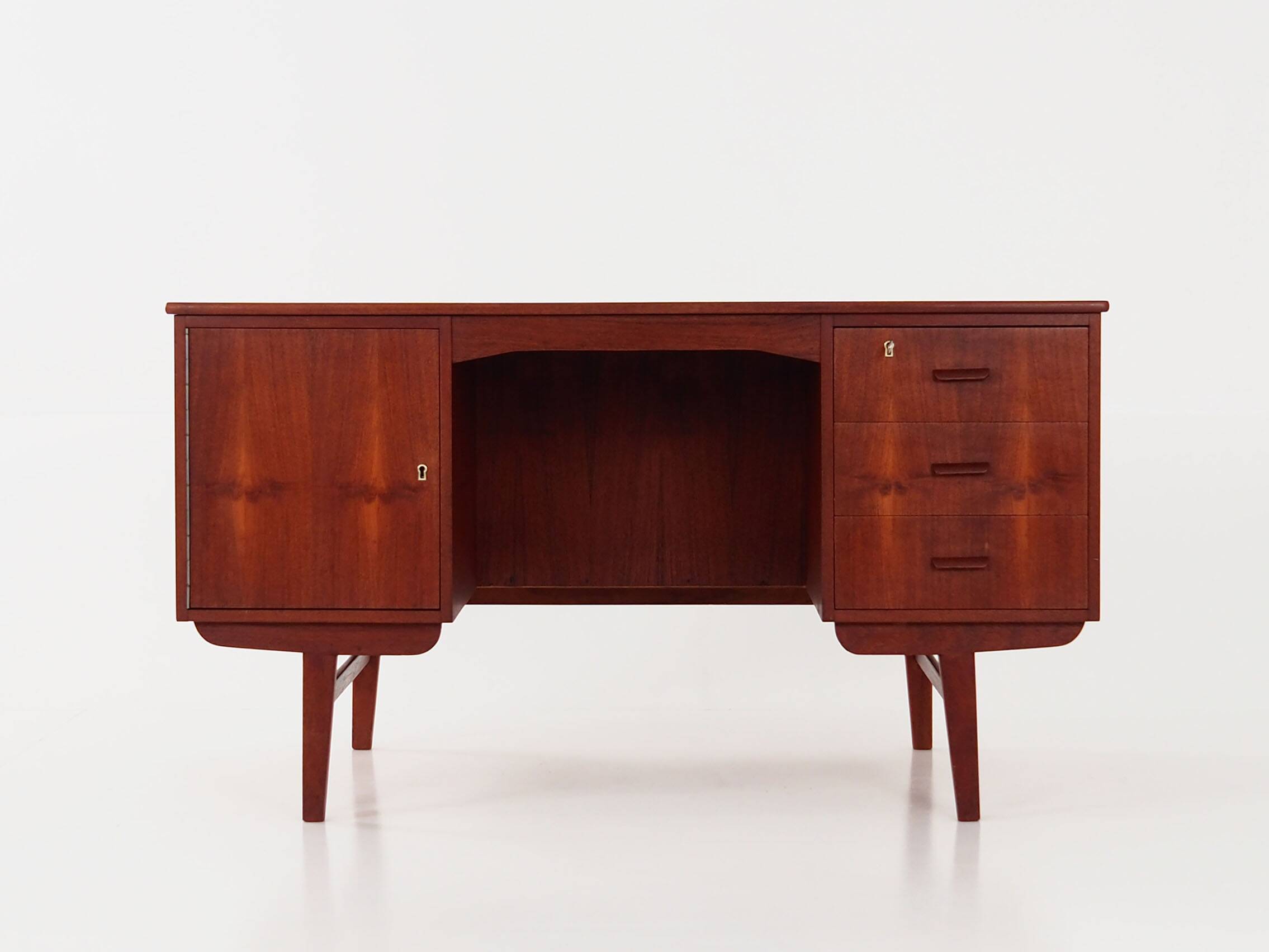 Teak desk, Danish design, 1970s, production: Denmark