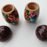 Mushroom salt and pepper shakers