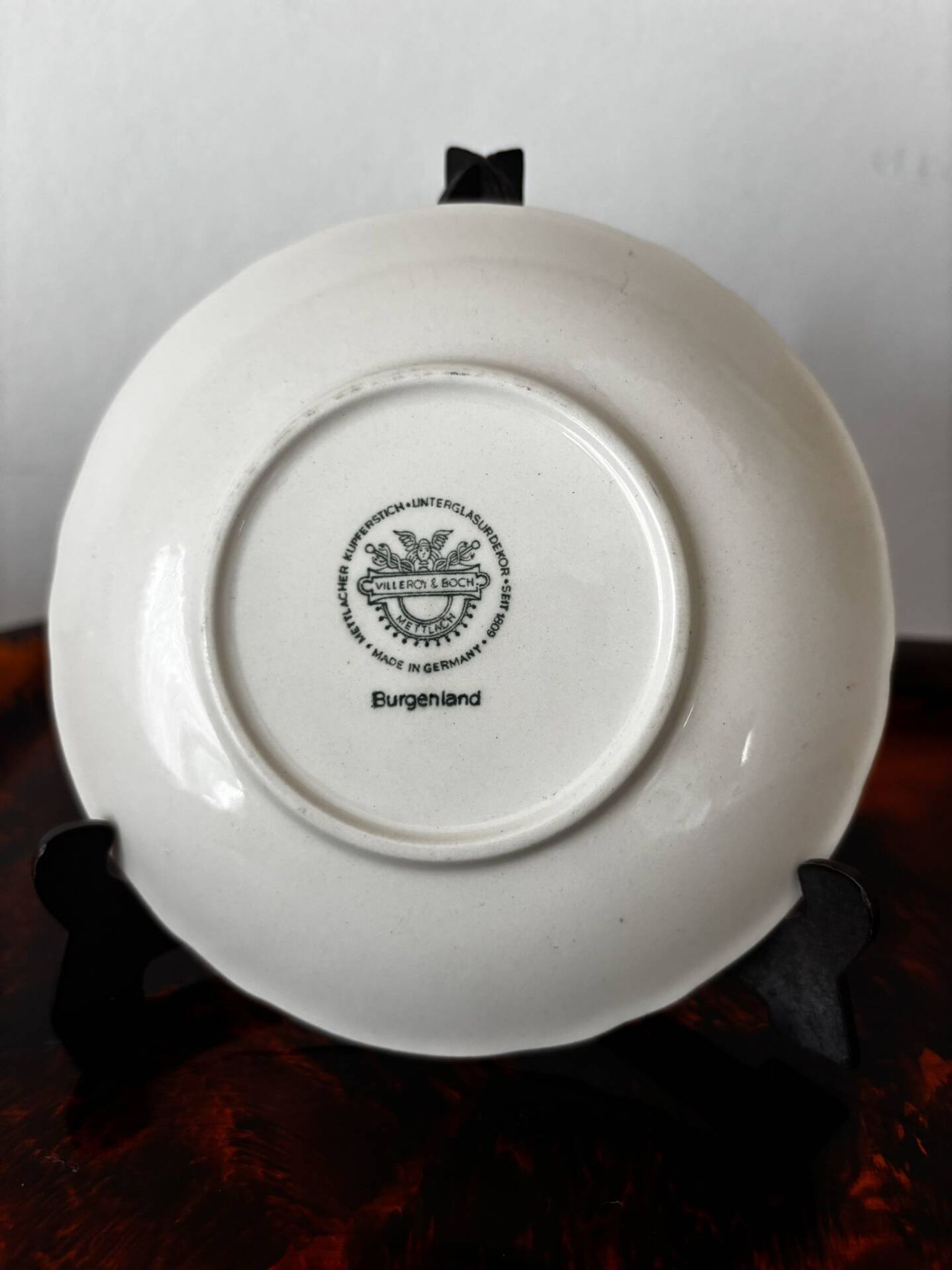 Cup and saucer Burgenland Villeroy and Boch burgundy