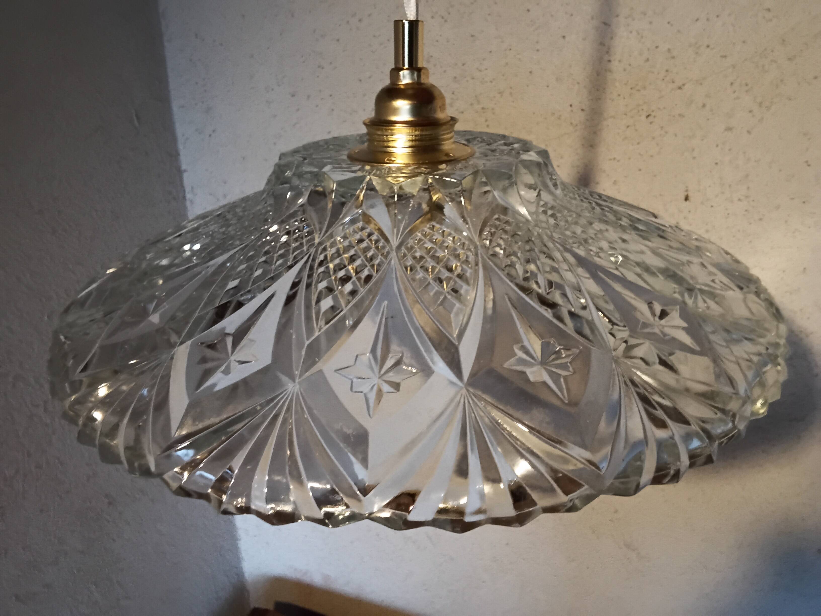 Suspension vintage en verre moulé