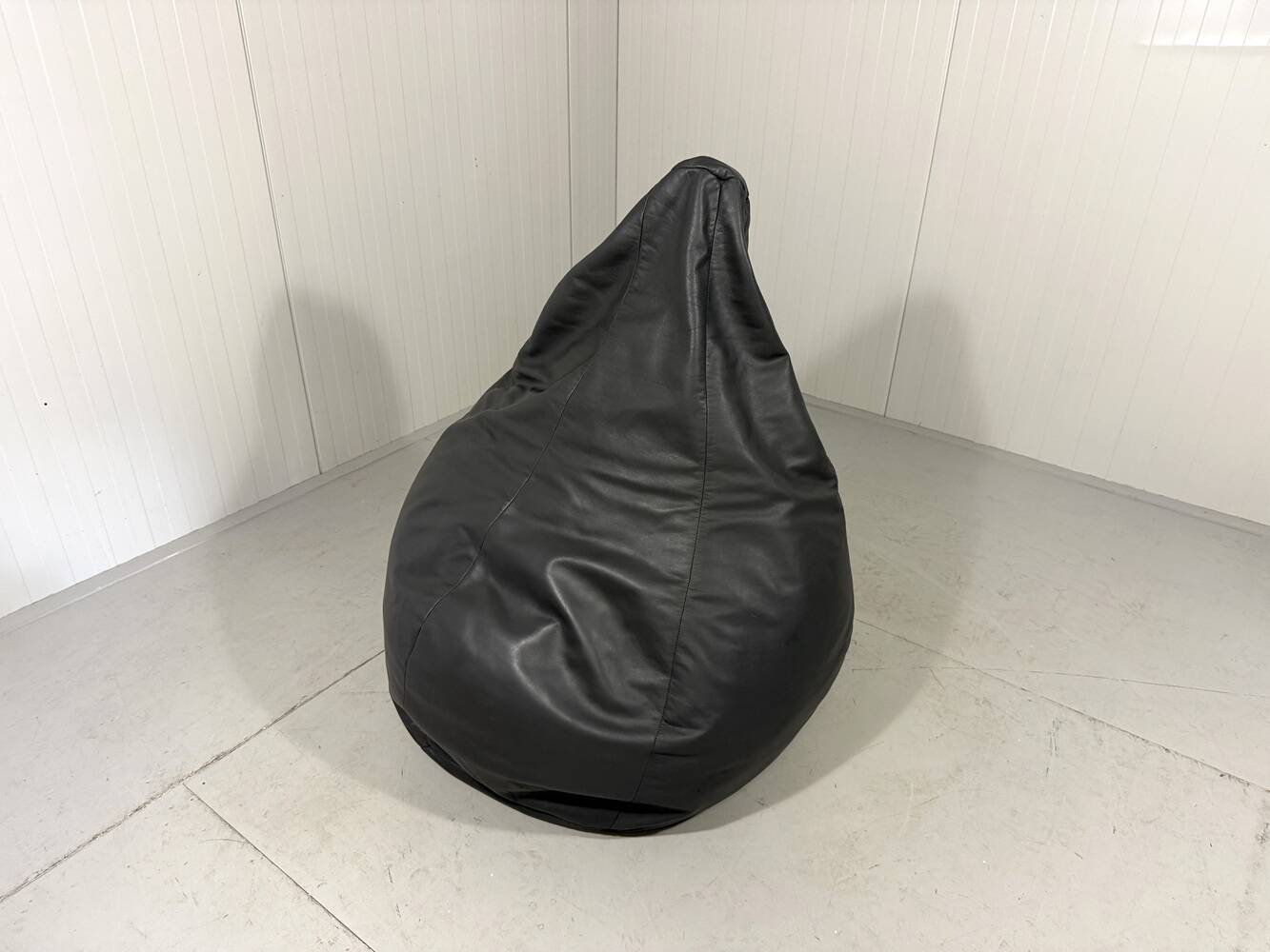 Zanotta Sacco large model leather beanbag lounge chair 1980’s