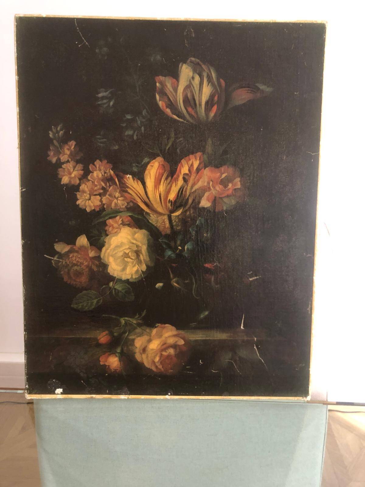 Floral still life – Oil on old canvas