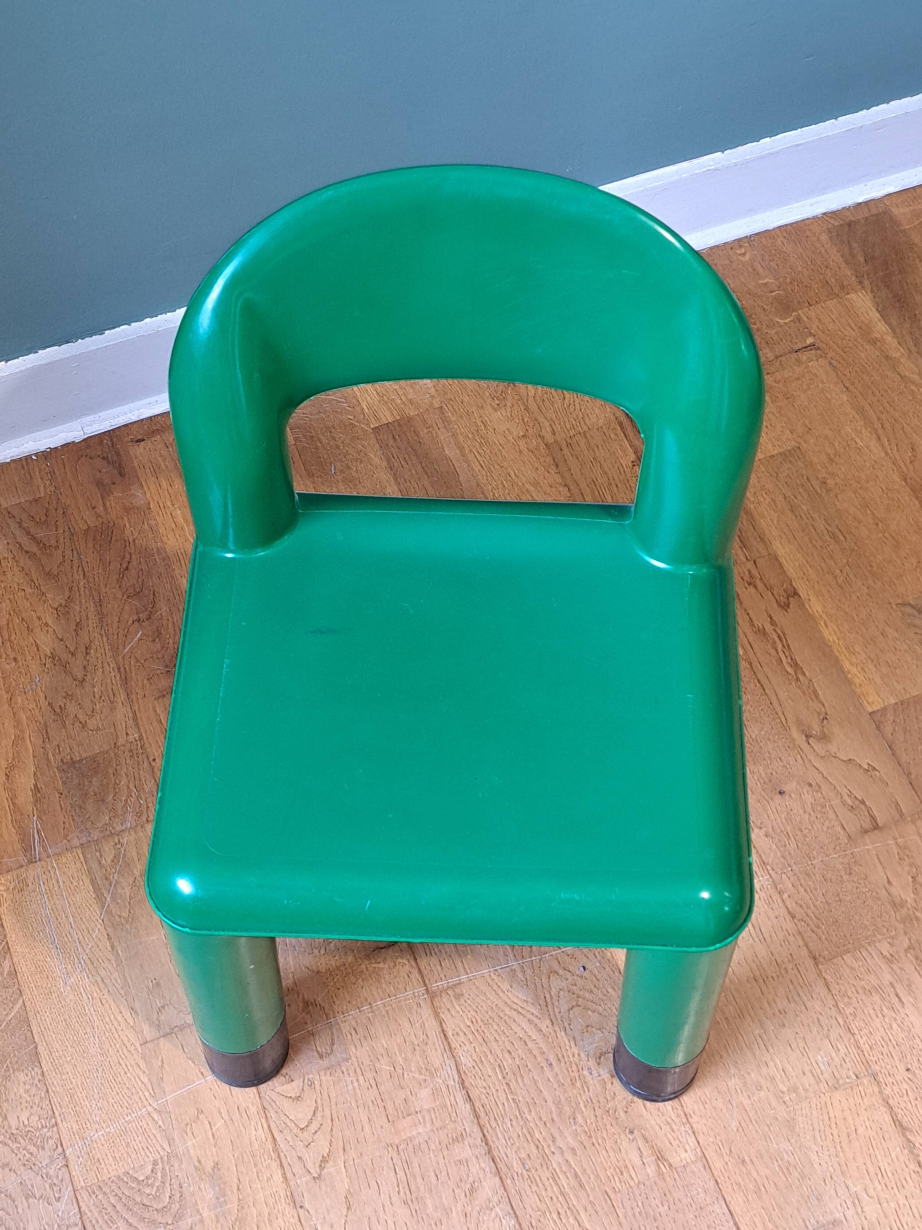 Chaise enfant design italien