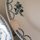 Suite assiettes Terre de Fer décor vert fleurettes St Amand