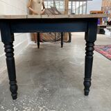 Farm table feet turned